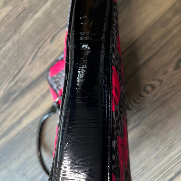 Betseyville Vintage Lap Top Bag - Picture 4 of 9